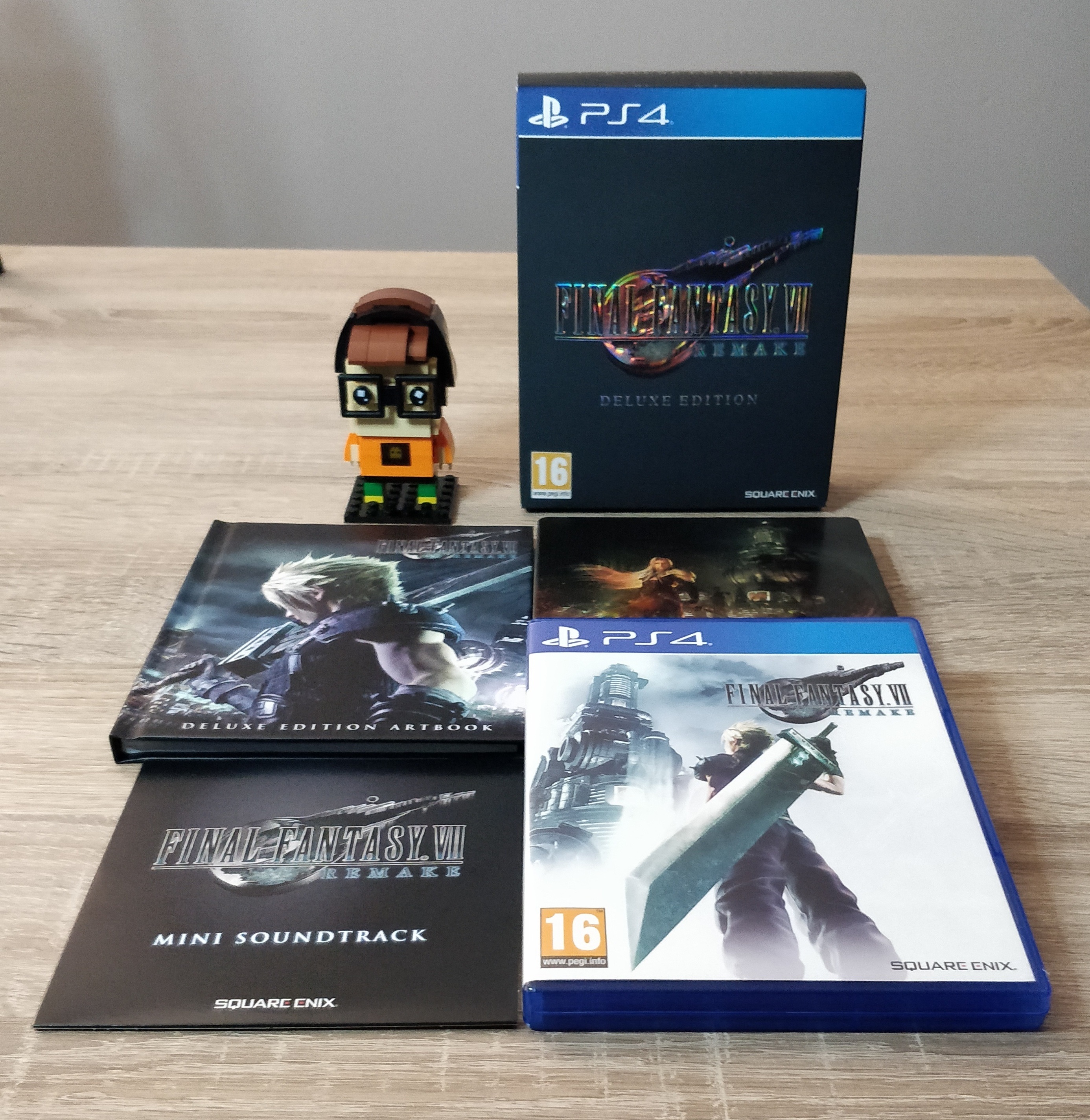 Unboxing: Final Fantasy VII Remake Deluxe Edition for PS4 